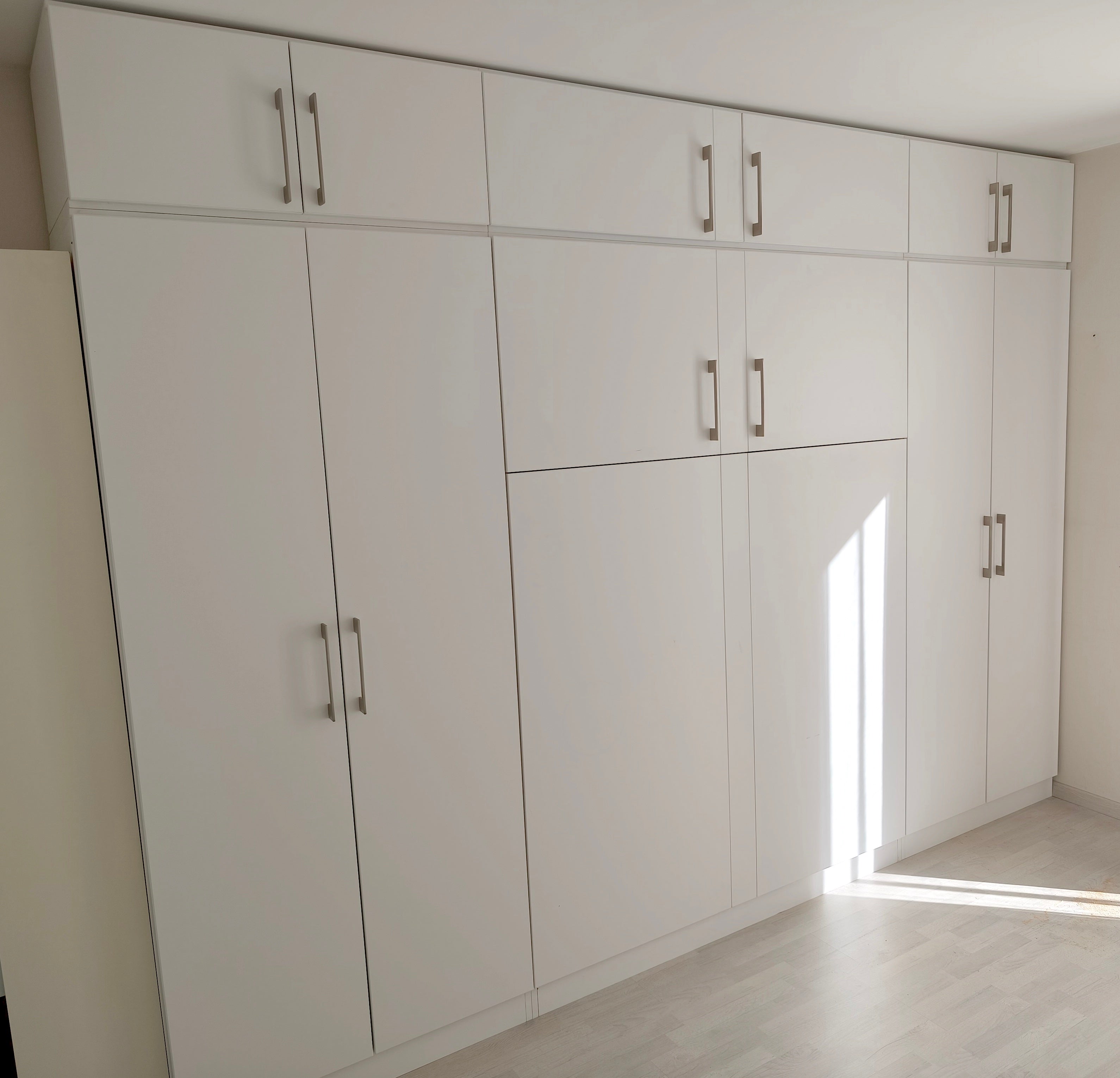 Composition lit escamotable Melamix avec surmeuble